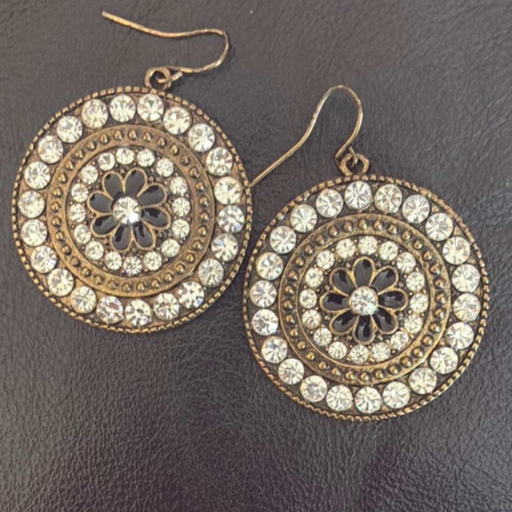 Earrings - Picture 4 of 4